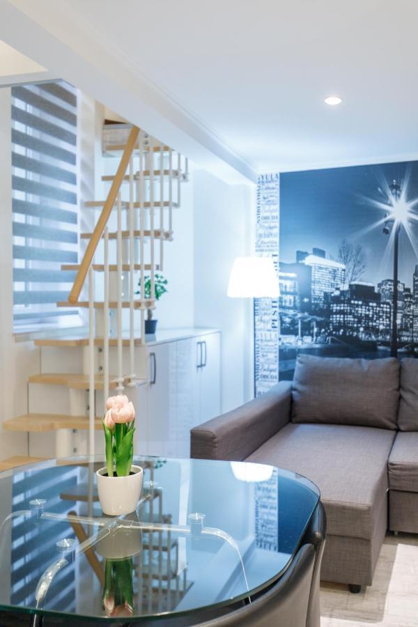 Sleek Minimalist Studio At Inner City Budapeşte Dış mekan fotoğraf