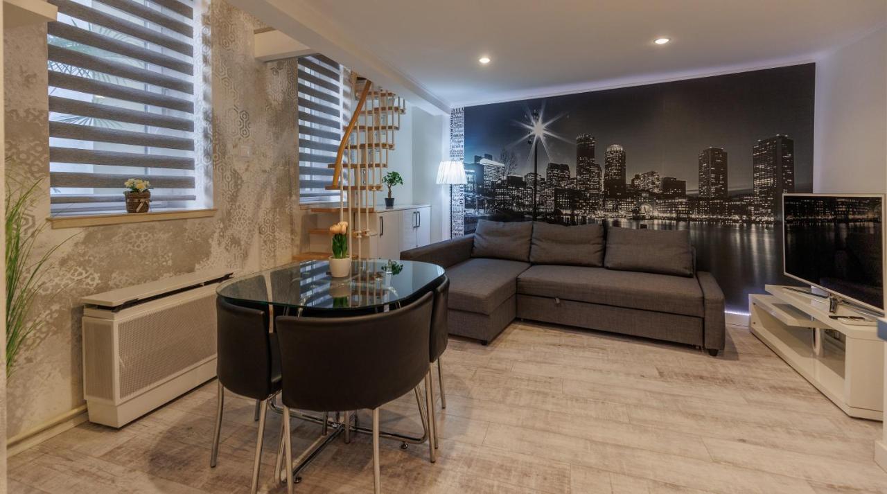 Sleek Minimalist Studio At Inner City Budapeşte Dış mekan fotoğraf